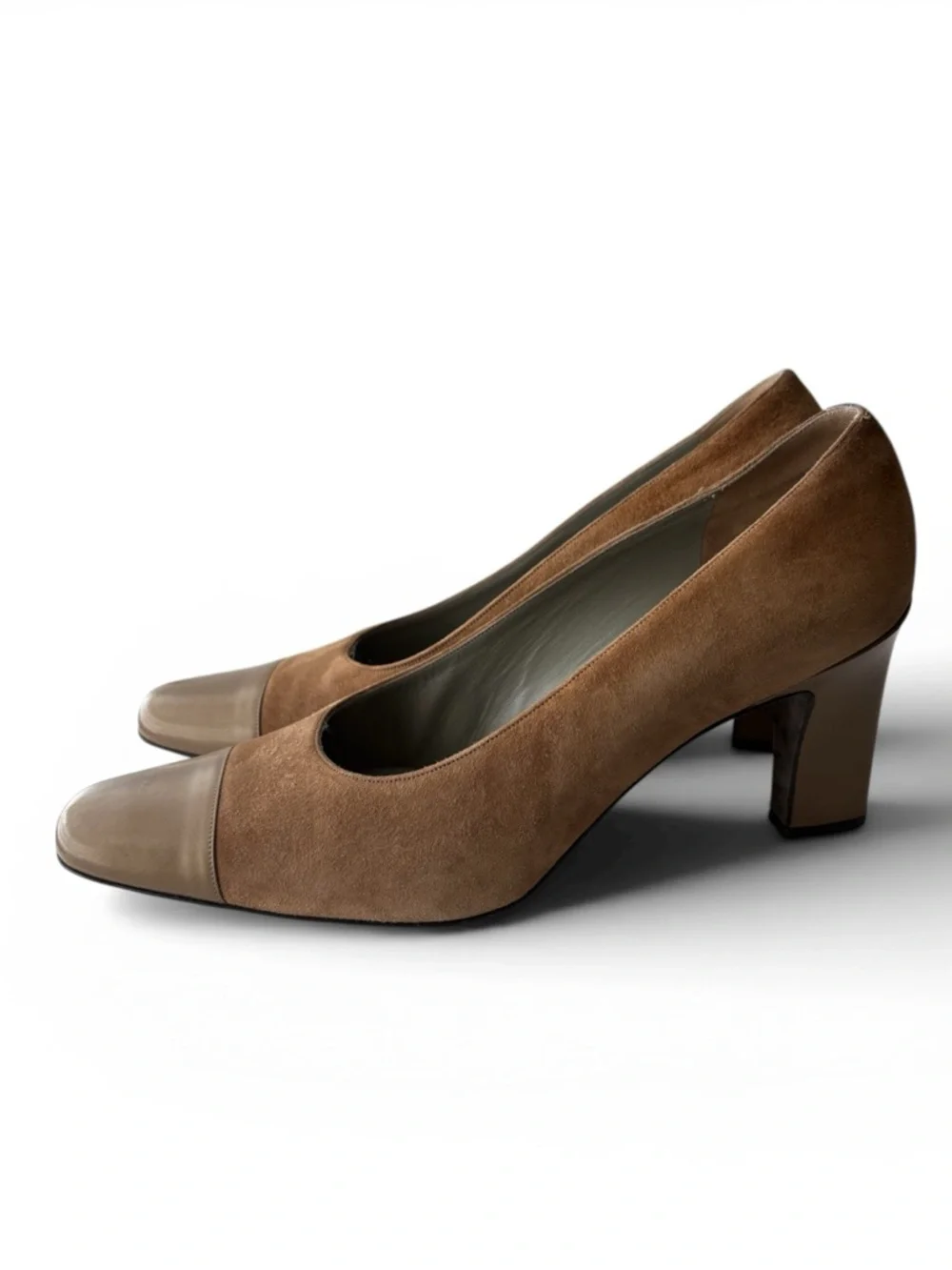 Bally Vintage Women's Tan Suede Flats with Leather Cap-Toe Size 10